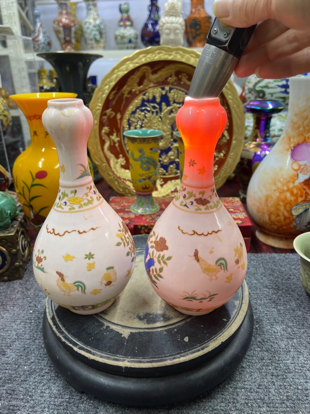 多字款红胎夜光鸡缸蒜头瓶