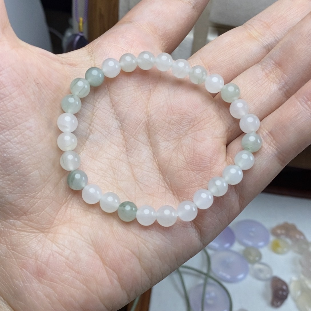 石英质玉颈饰合金