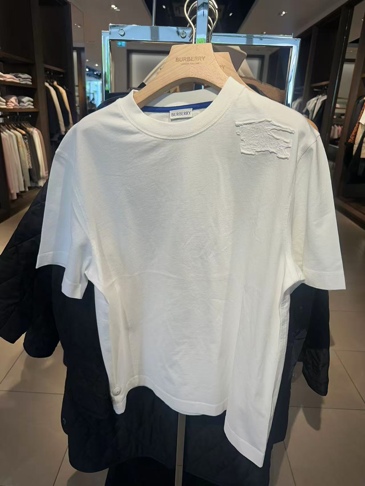 未使用 BURBERRY/博柏利  女款纯色肩膀贴布战马T恤