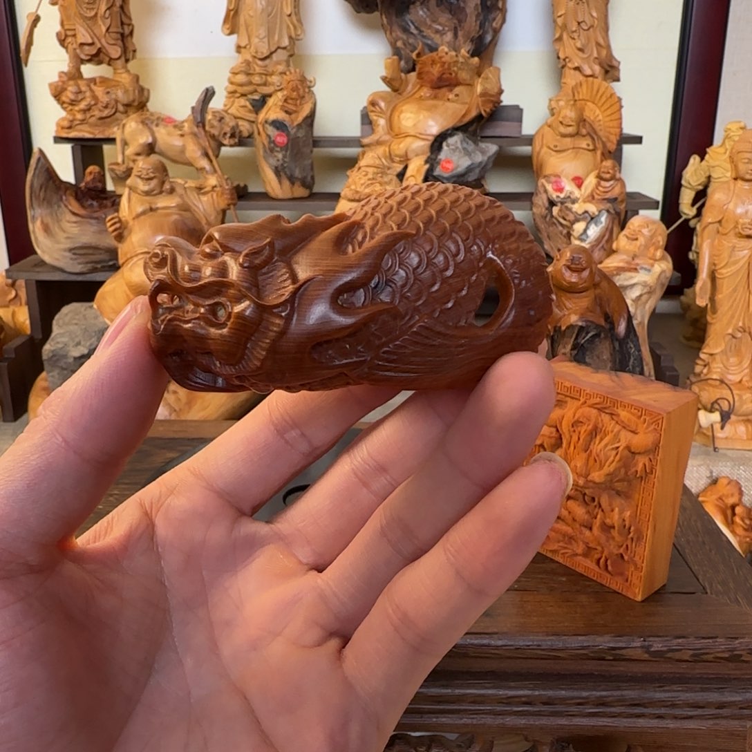 崖柏小木匠艺雕一物一拍