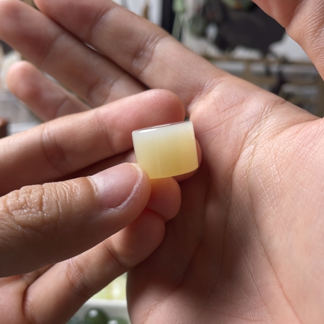 诺***和田玉（糖玉）未镶嵌挂件