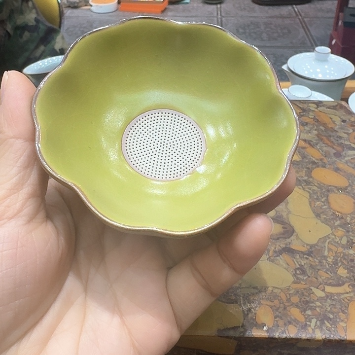 汝瓷茶漏一个，瓷。。。品茗