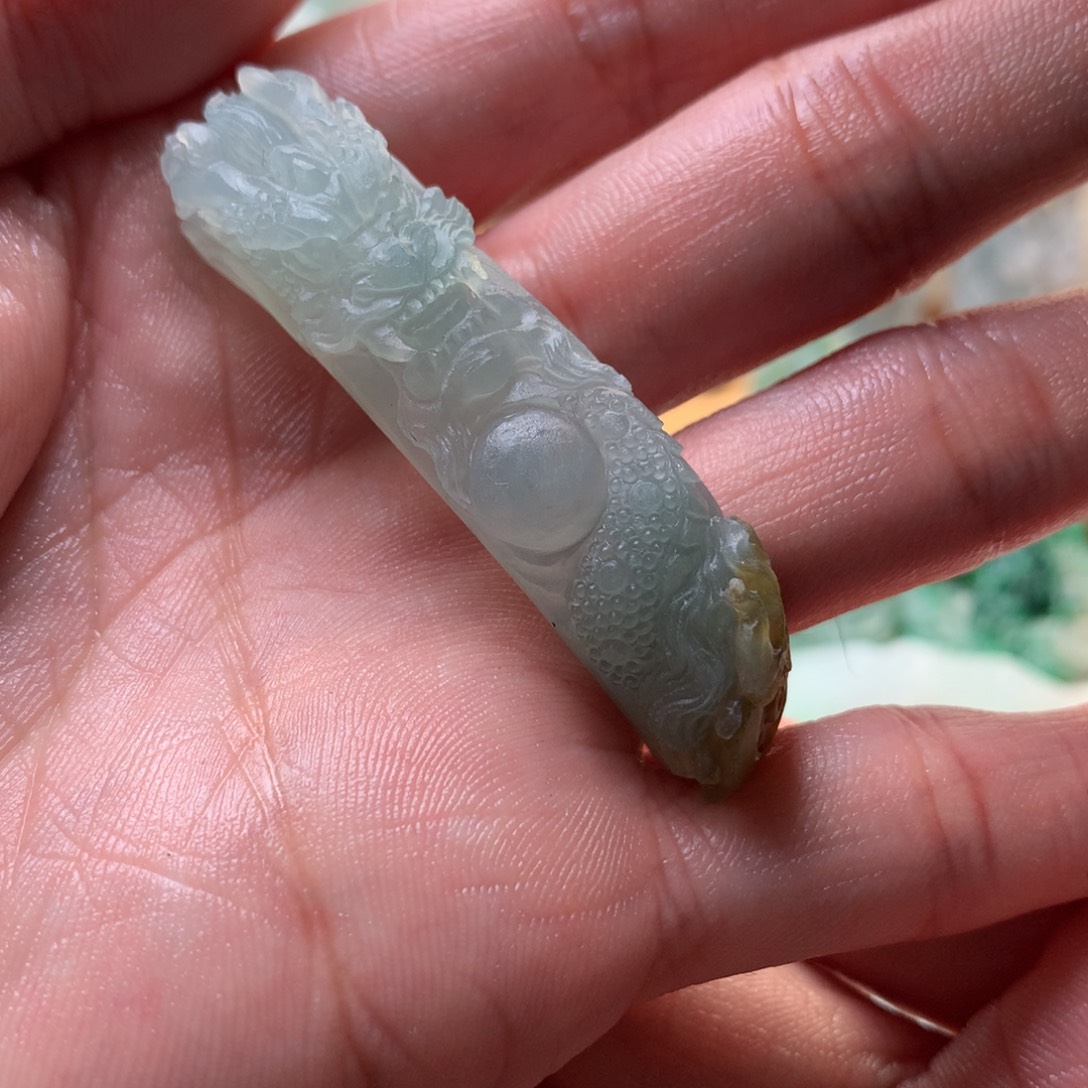 c****定制翡翠未镶嵌龙手牌