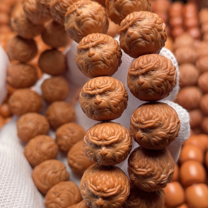 猴头核桃吊坠南**?斗战胜佛