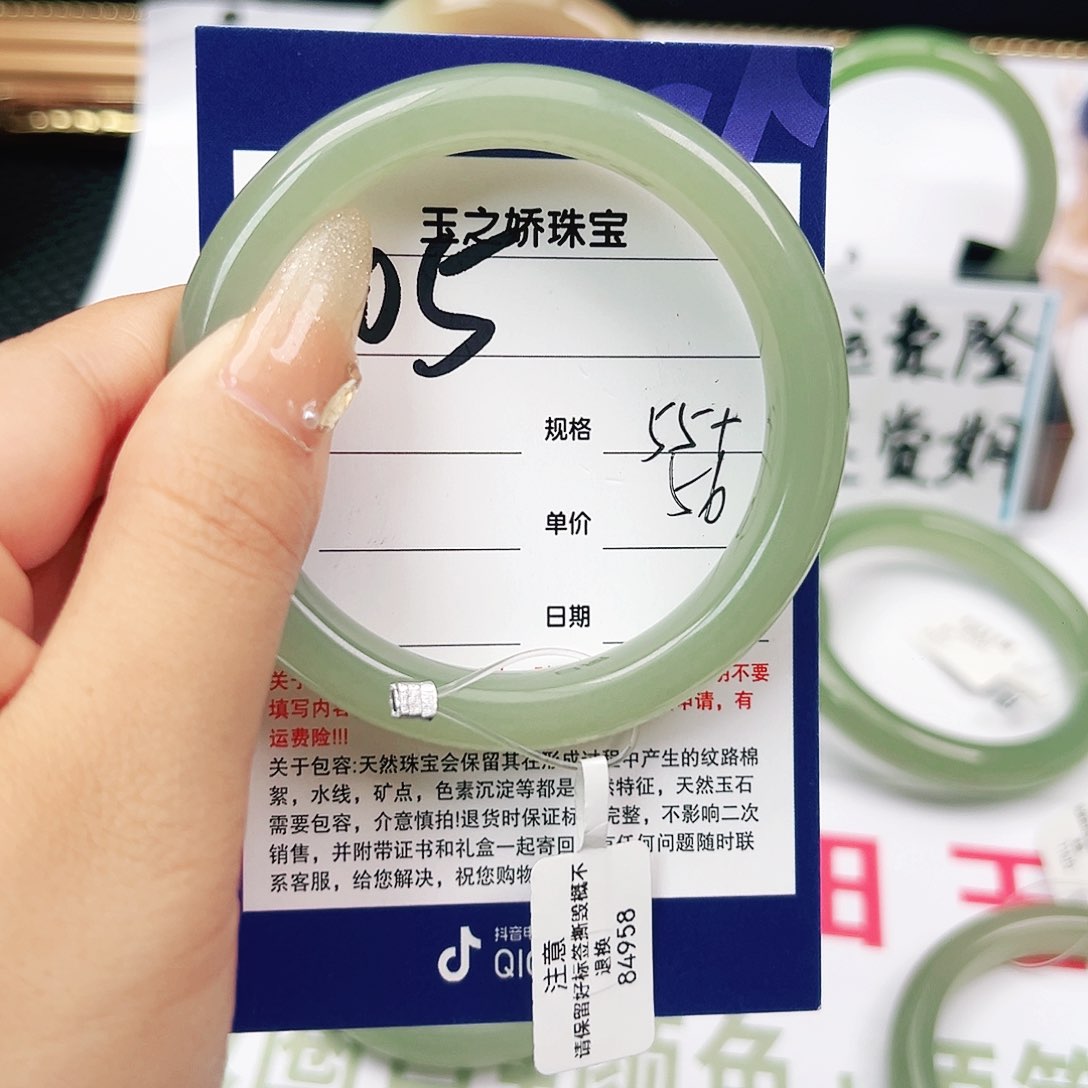 和田玉未镶嵌手镯✨**✨