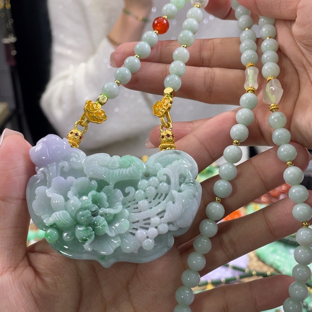 翡翠颈饰未镶嵌代编织