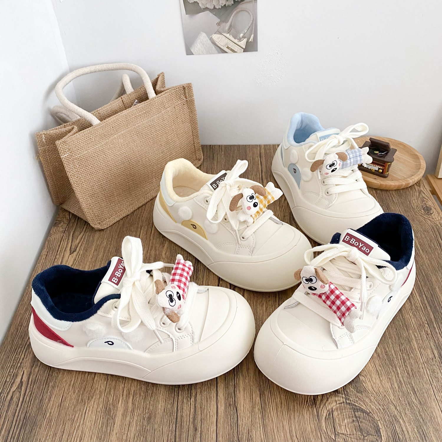 希玥冬季加绒丑萌鞋女撞色设计感百搭休闲小白鞋韩系爆款涂鸦板鞋