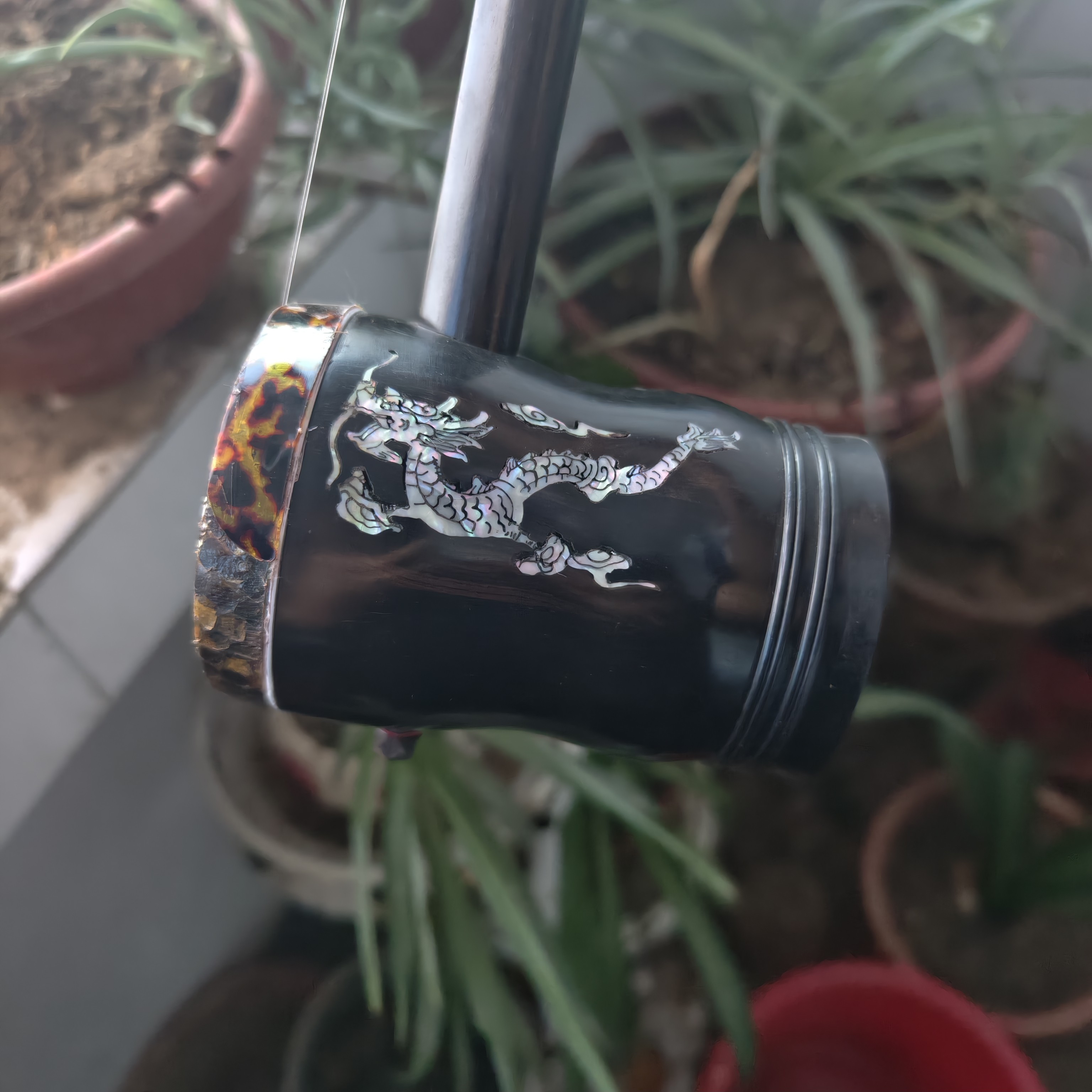 广东高胡龙头黑檀贝雕高胡