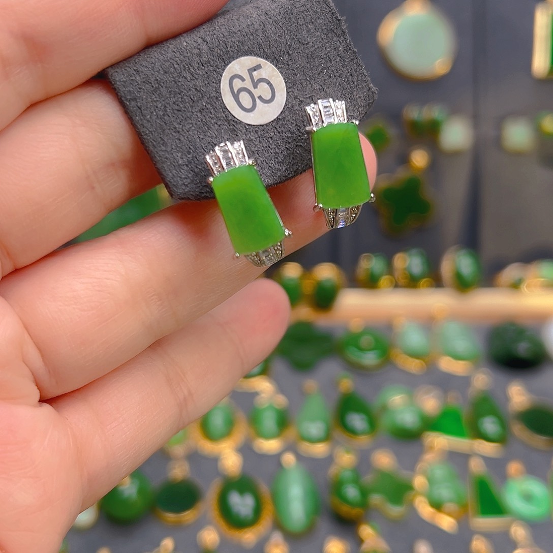 和田玉银S925镶嵌耳饰