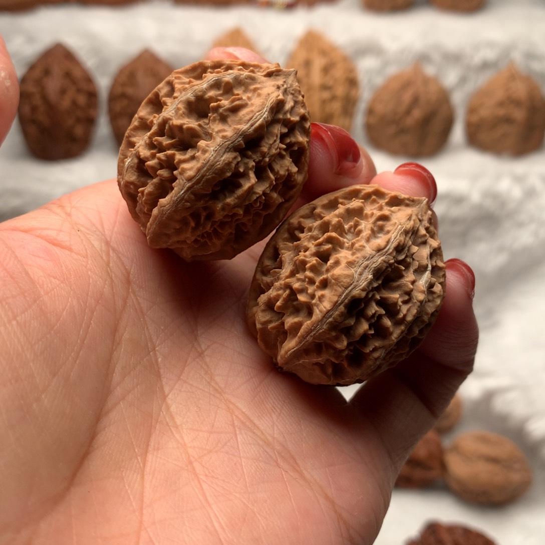 文玩核桃吊坠小武核桃12