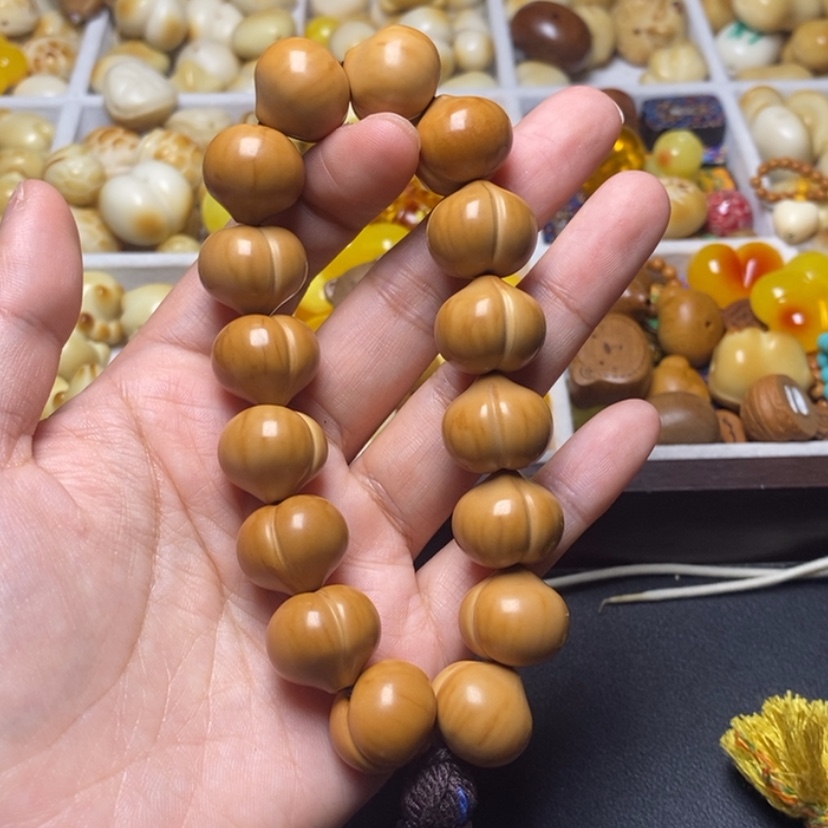 【闪购商品】吊坠猴头核桃?**欣光面17