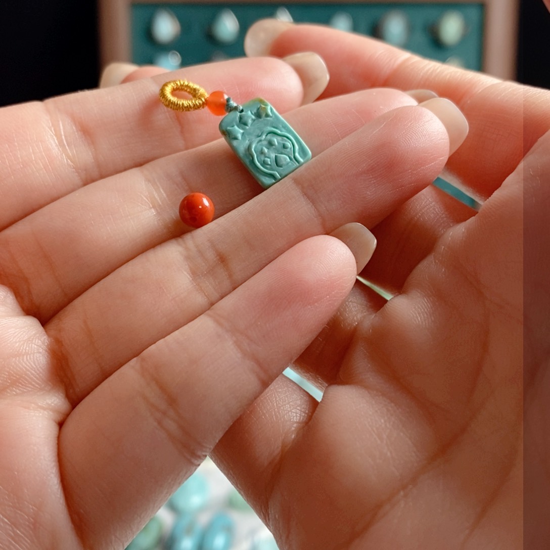 南红玛瑙颈饰未镶嵌