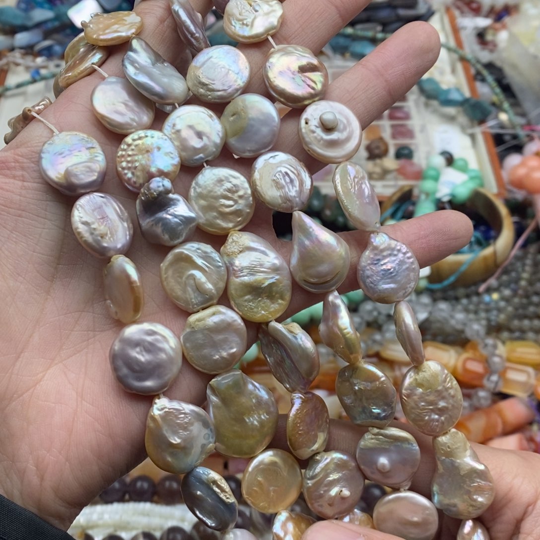 玛瑙/玉髓未镶嵌珠宝半成品一条天然香槟紫巴洛克珍珠圆饼