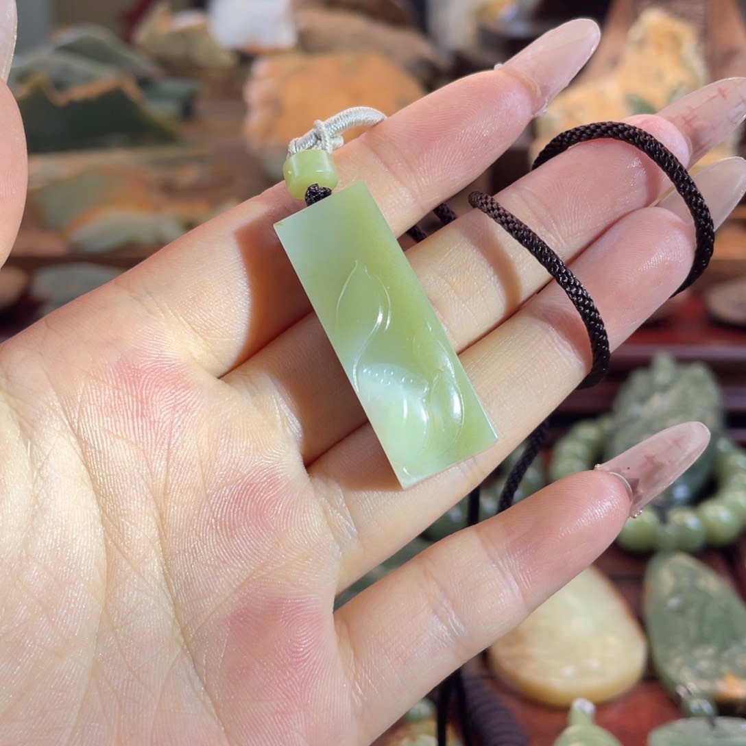 平***晚岫岩老玉（透闪石质玉）未镶嵌挂件