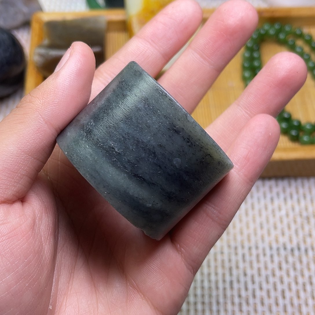 未镶嵌和田玉车挂