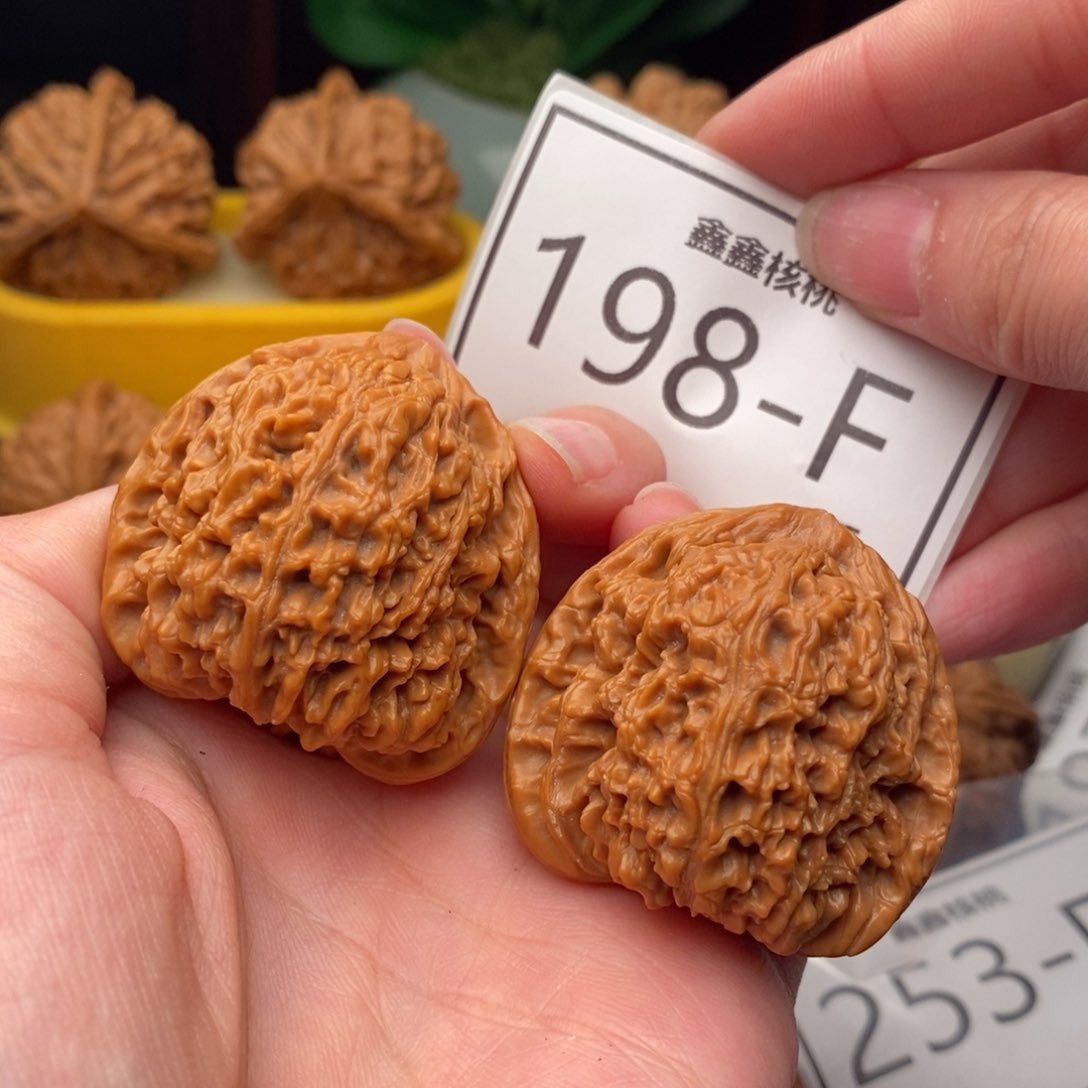 文玩核桃把件南疆40