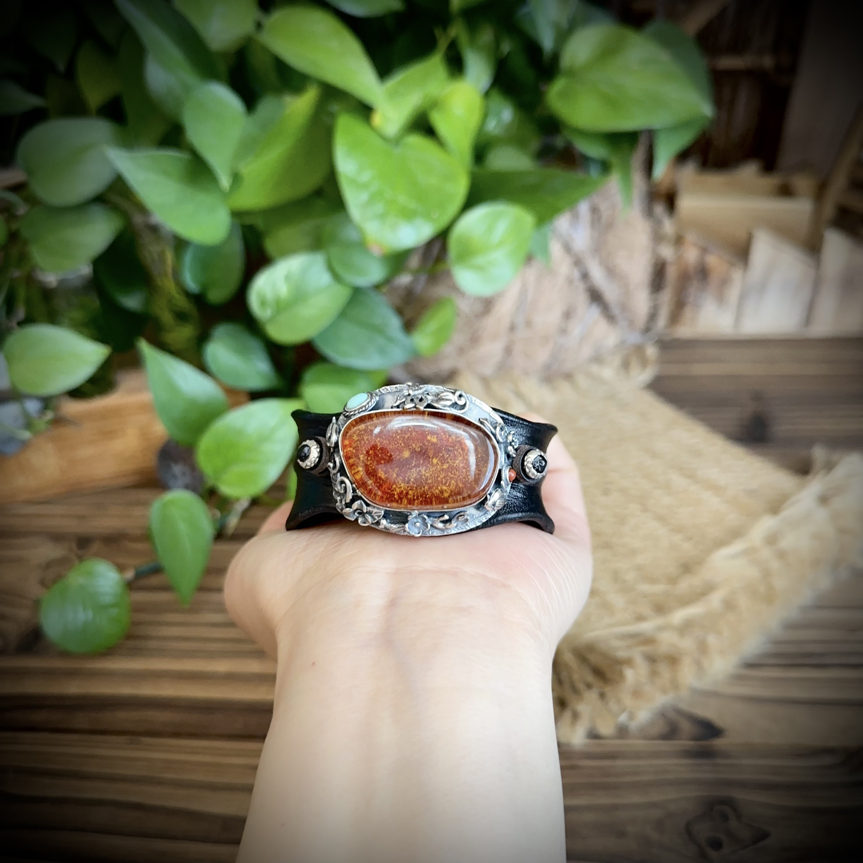 【古香古色】原创复古s925银蜜蜡琥珀皮手镯（开口可调节）