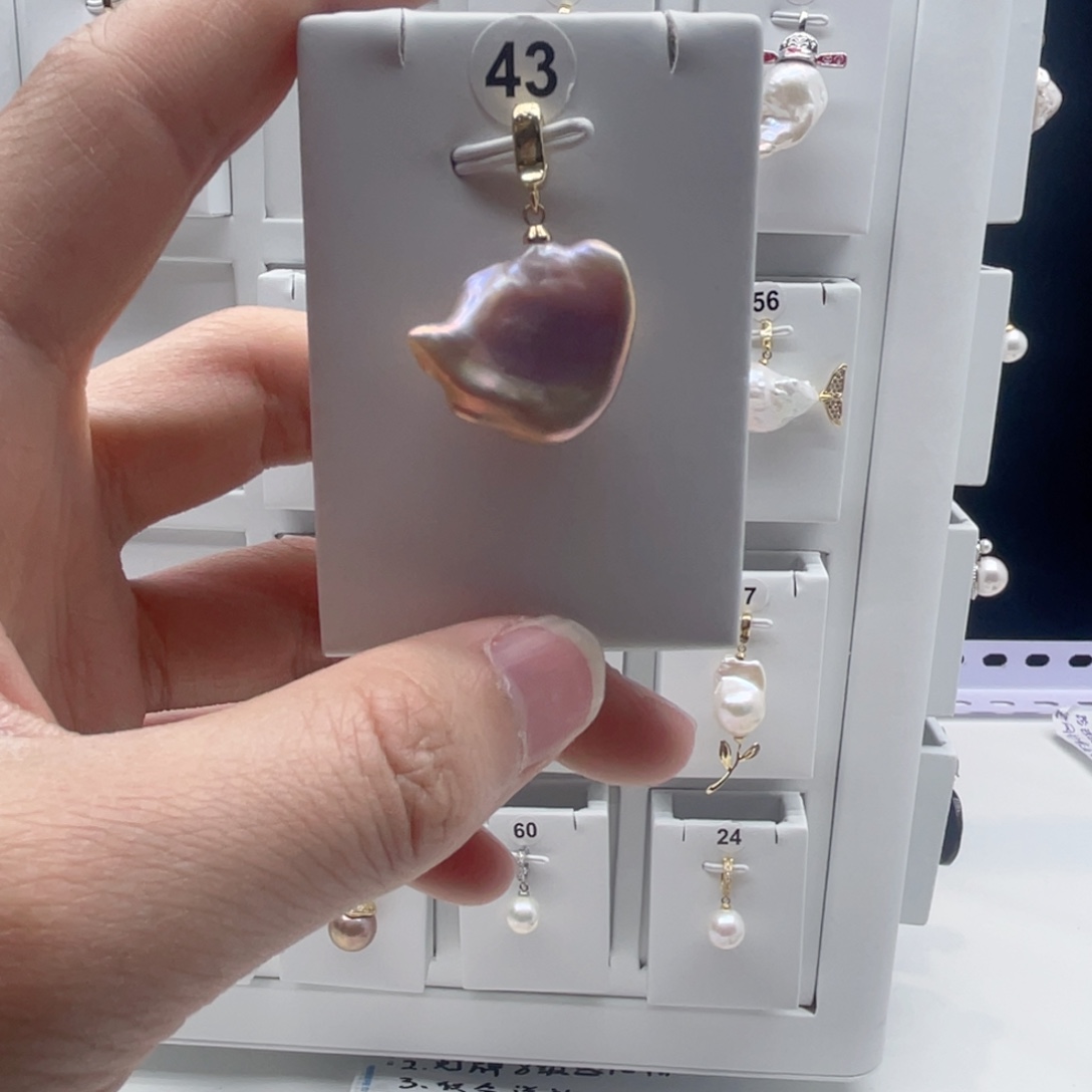 淡水珍珠颈饰合金