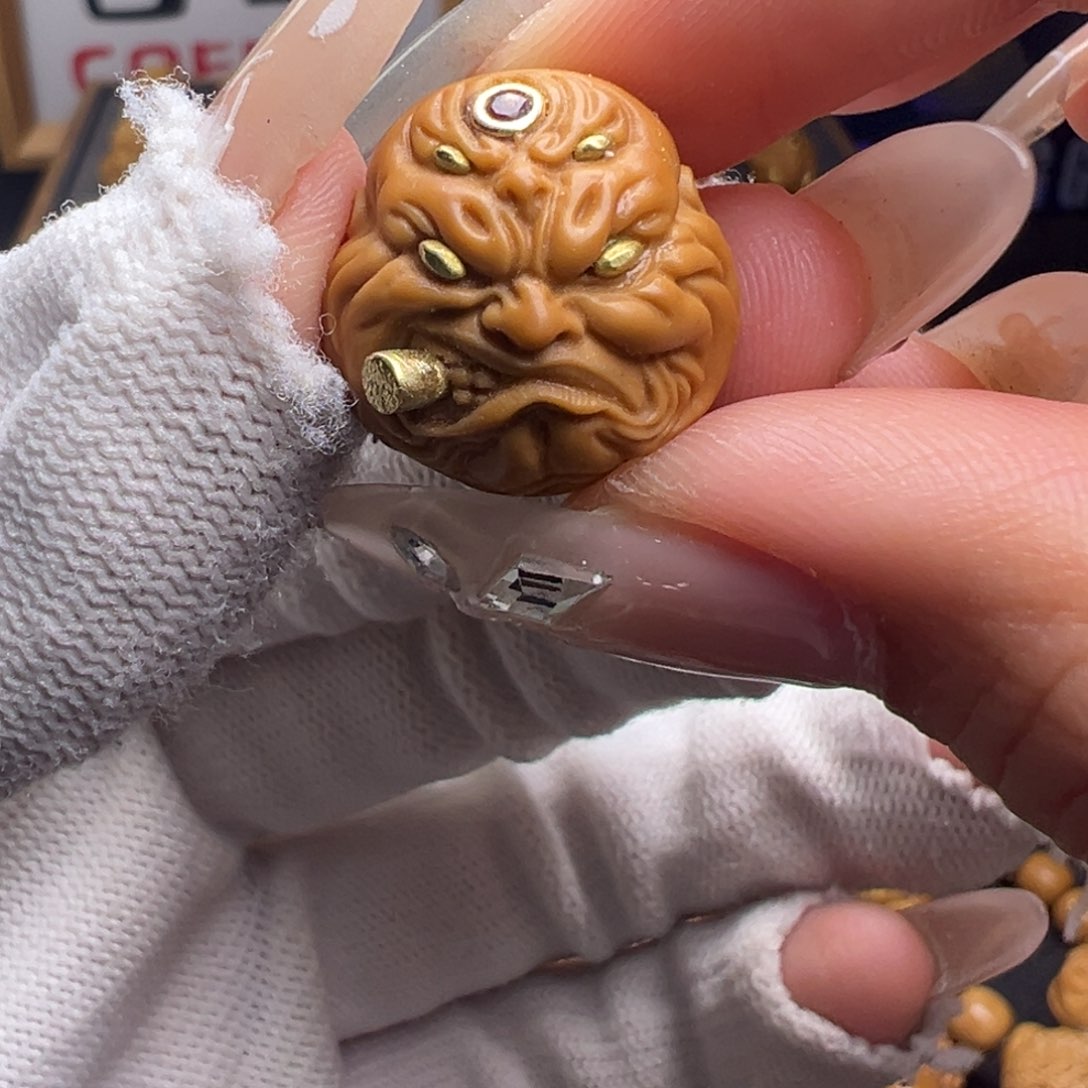 文玩核桃把件镶嵌款五目烟鬼18左右尺寸全品有正常封口线