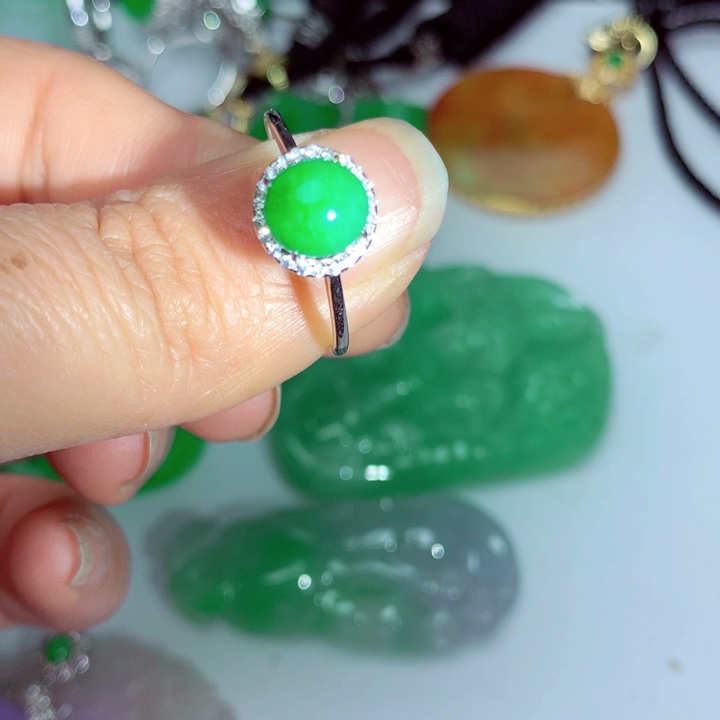 翡翠吊坠(不含链)未镶嵌