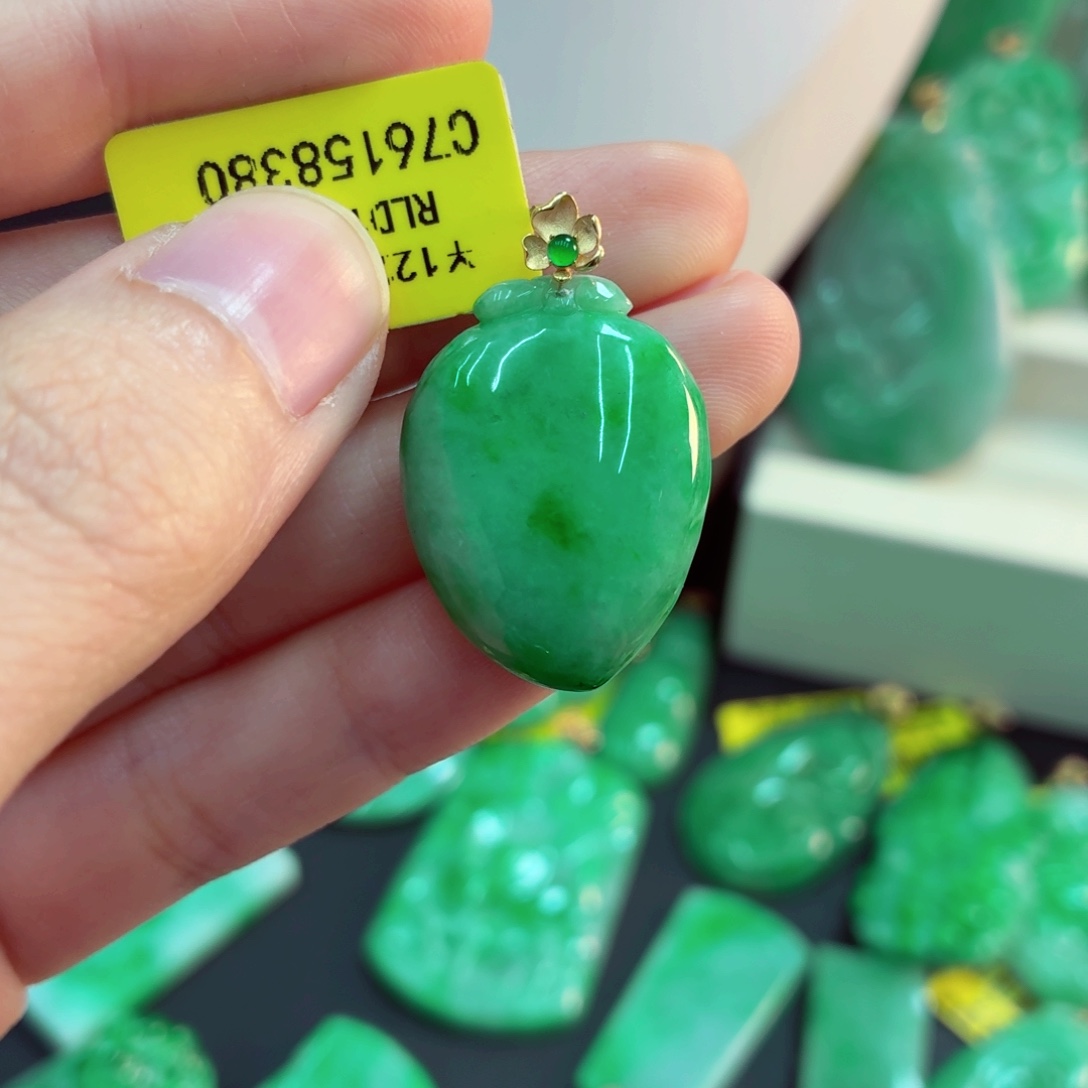 翡翠18K金镶嵌吊坠(不含链)