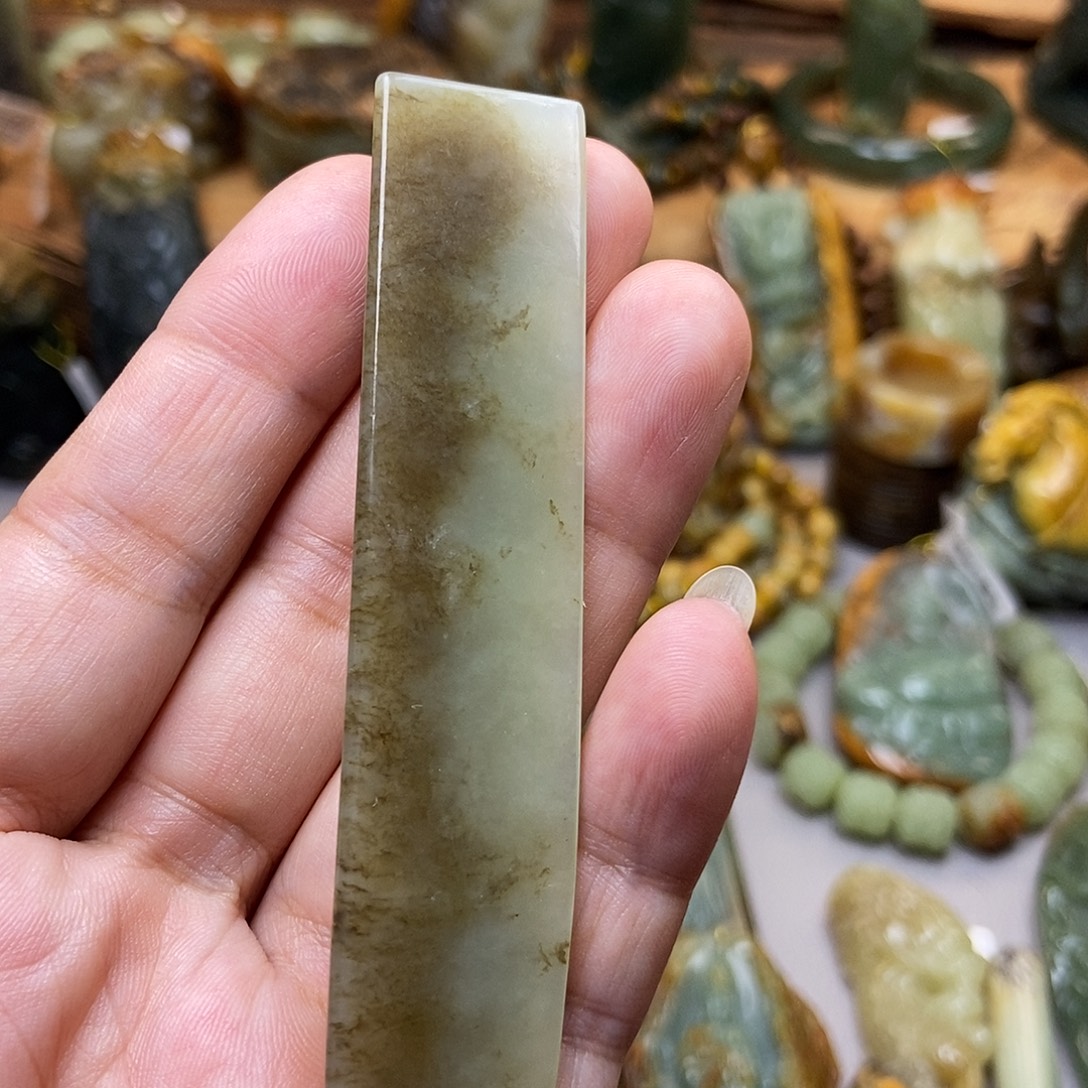 未镶嵌岫岩老玉（透闪石质玉）珠宝奇石