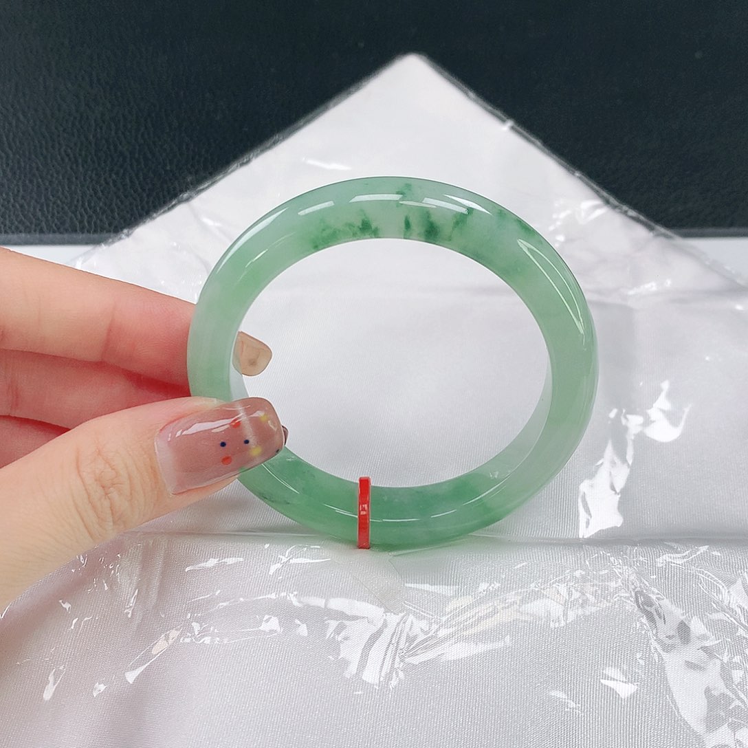 未镶嵌手镯翡翠124