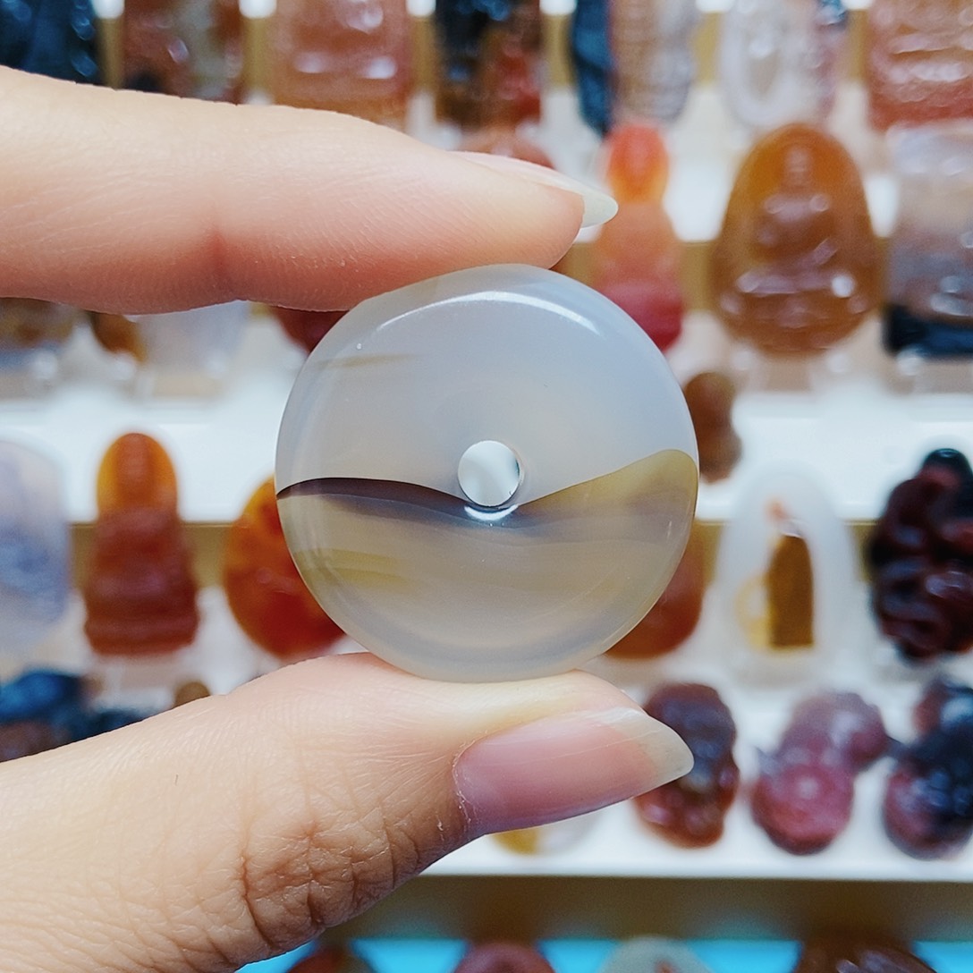 玛瑙/玉髓颈饰未镶嵌