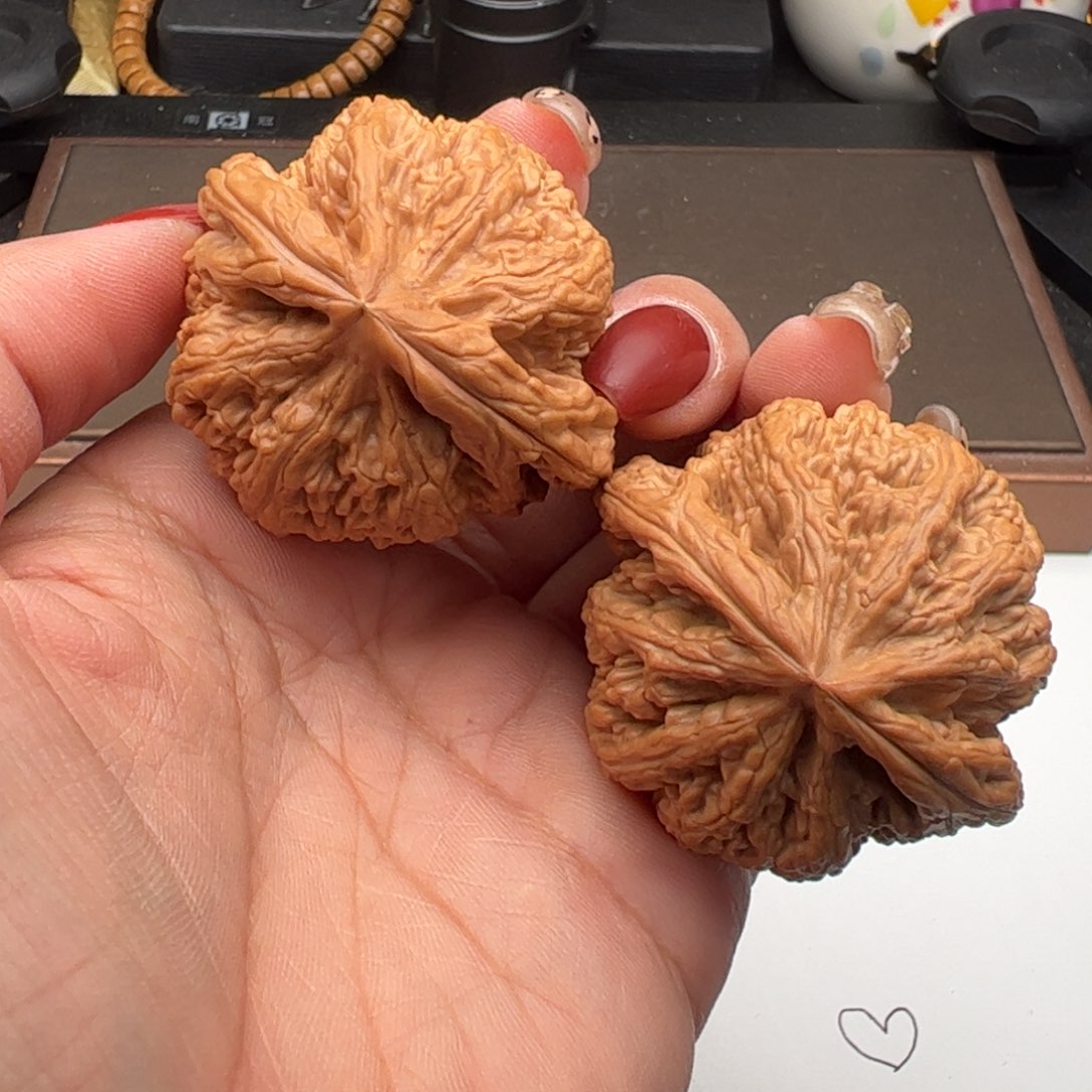 文玩核桃吊坠滢粗筋44