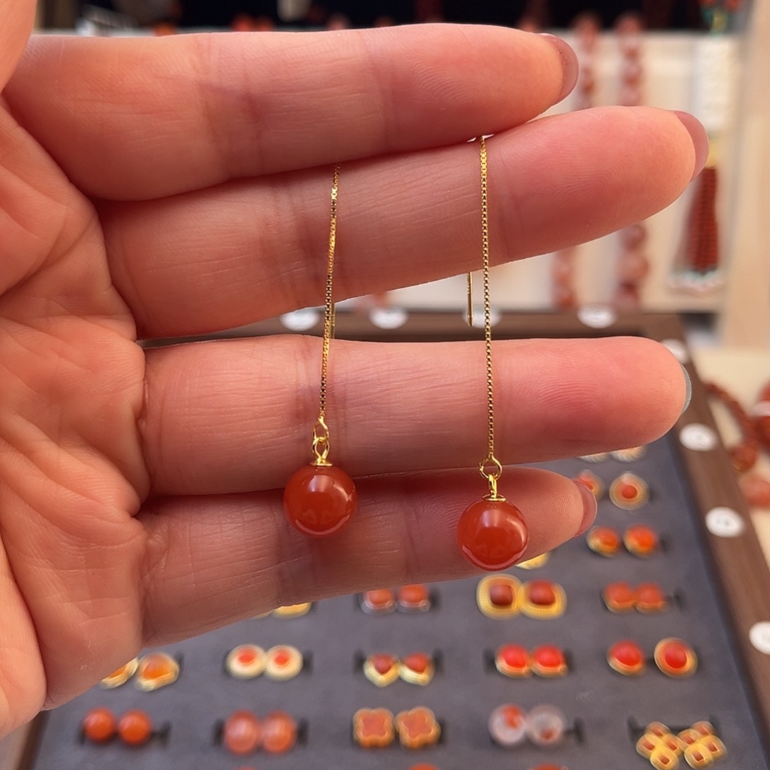 南红玛瑙银S925镶嵌耳饰