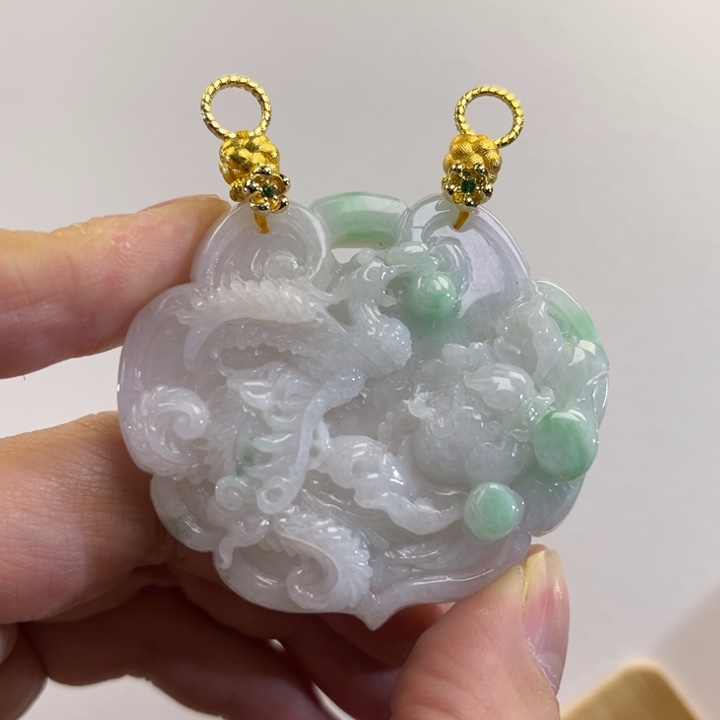 翡翠吊坠(赠链)未镶嵌代编织