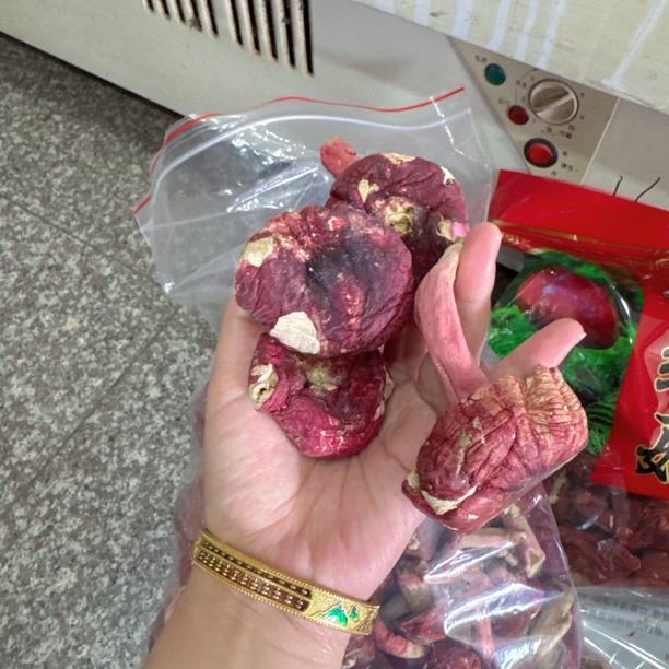 精选浪水野生红菇干货汤头鲜美可煲汤炒菜滋补食材