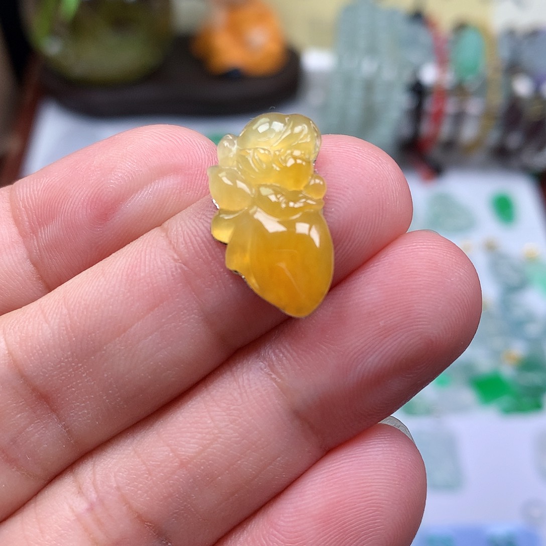 翡翠裸石缅甸天然A货翡翠冰种黄翡蝴蝶仙子