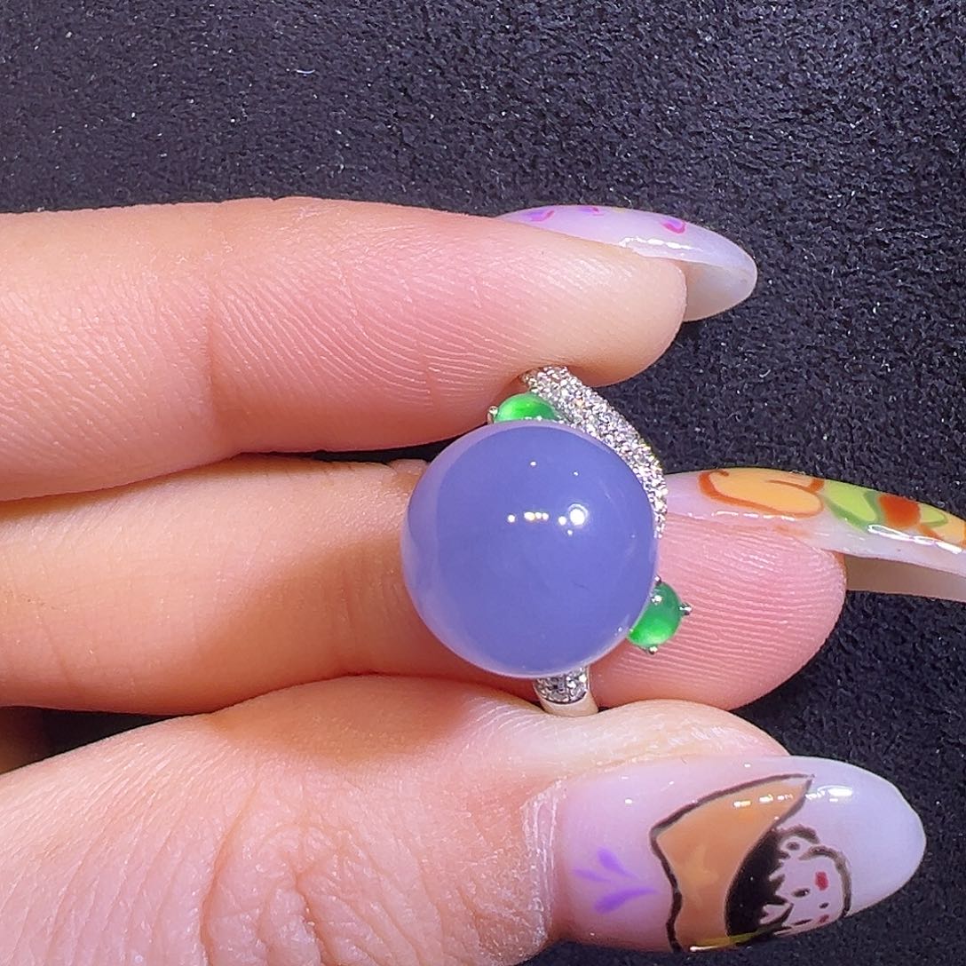 翡翠18K金镶嵌戒指圆珠