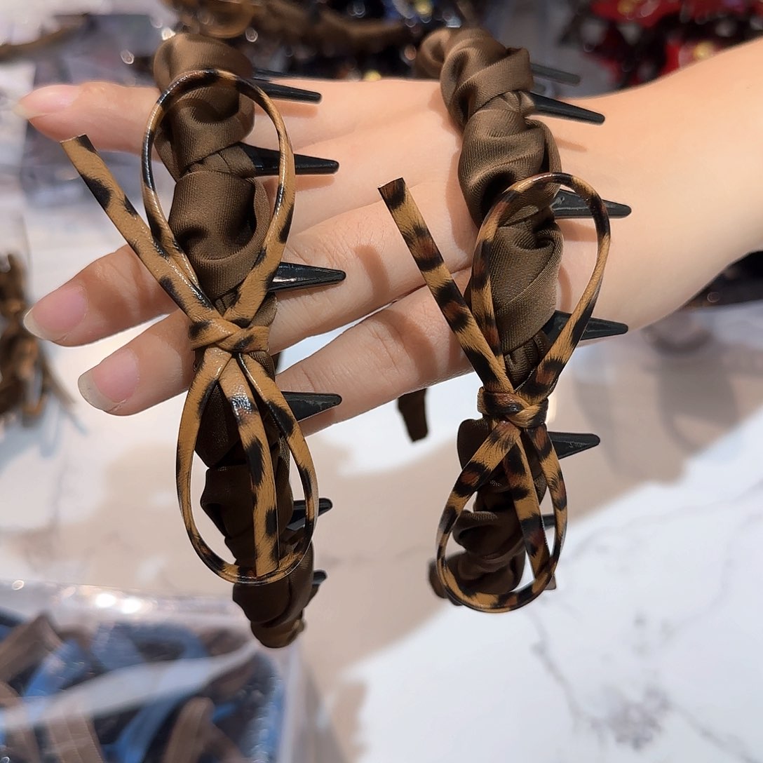 无非金属2个咖色发箍