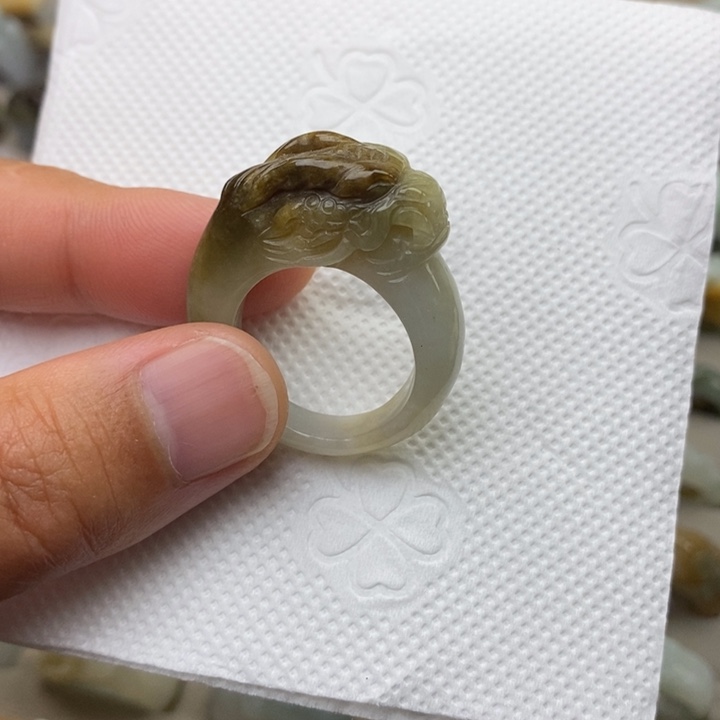 翡翠未镶嵌戒指港码20.5