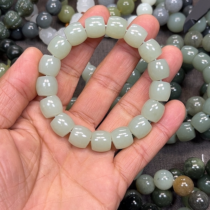 思***念和田玉未镶嵌手链