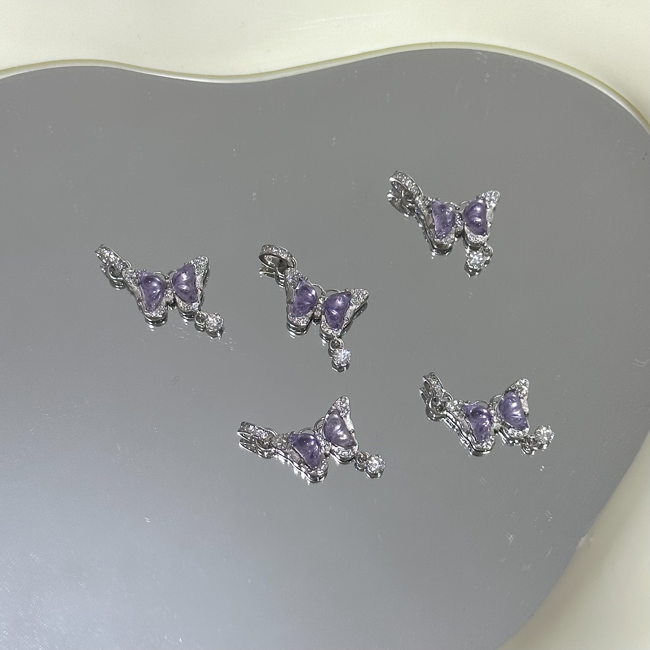 天然紫水晶蝴蝶925银底托吊坠