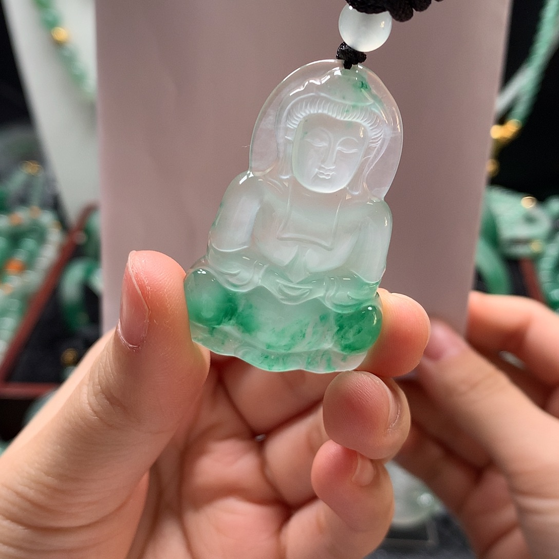 N***i石英质玉未镶嵌吊坠