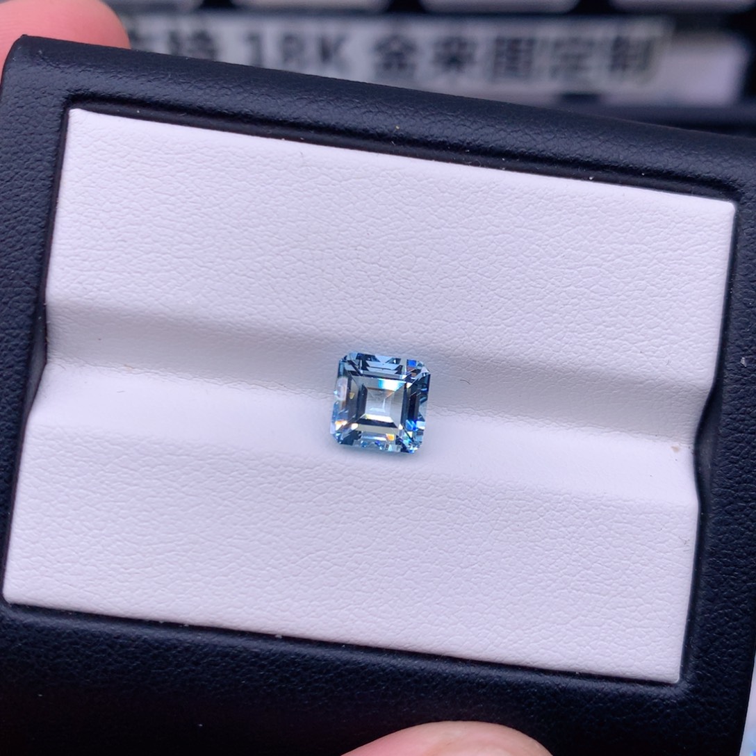 海蓝宝石裸石2.01克拉阿斯切