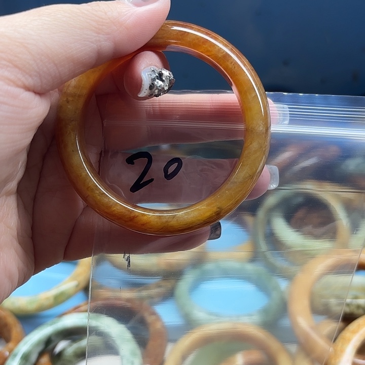 琳***头蛇纹石玉未镶嵌手镯