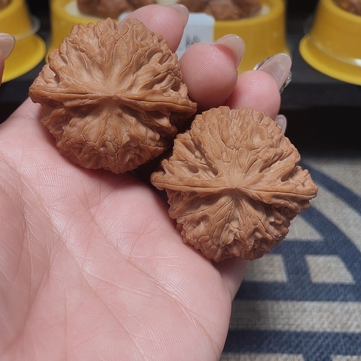 文玩核桃把件苹果44