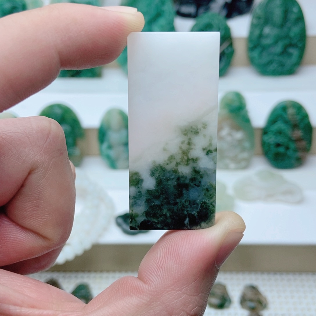 独山玉挂件未镶嵌