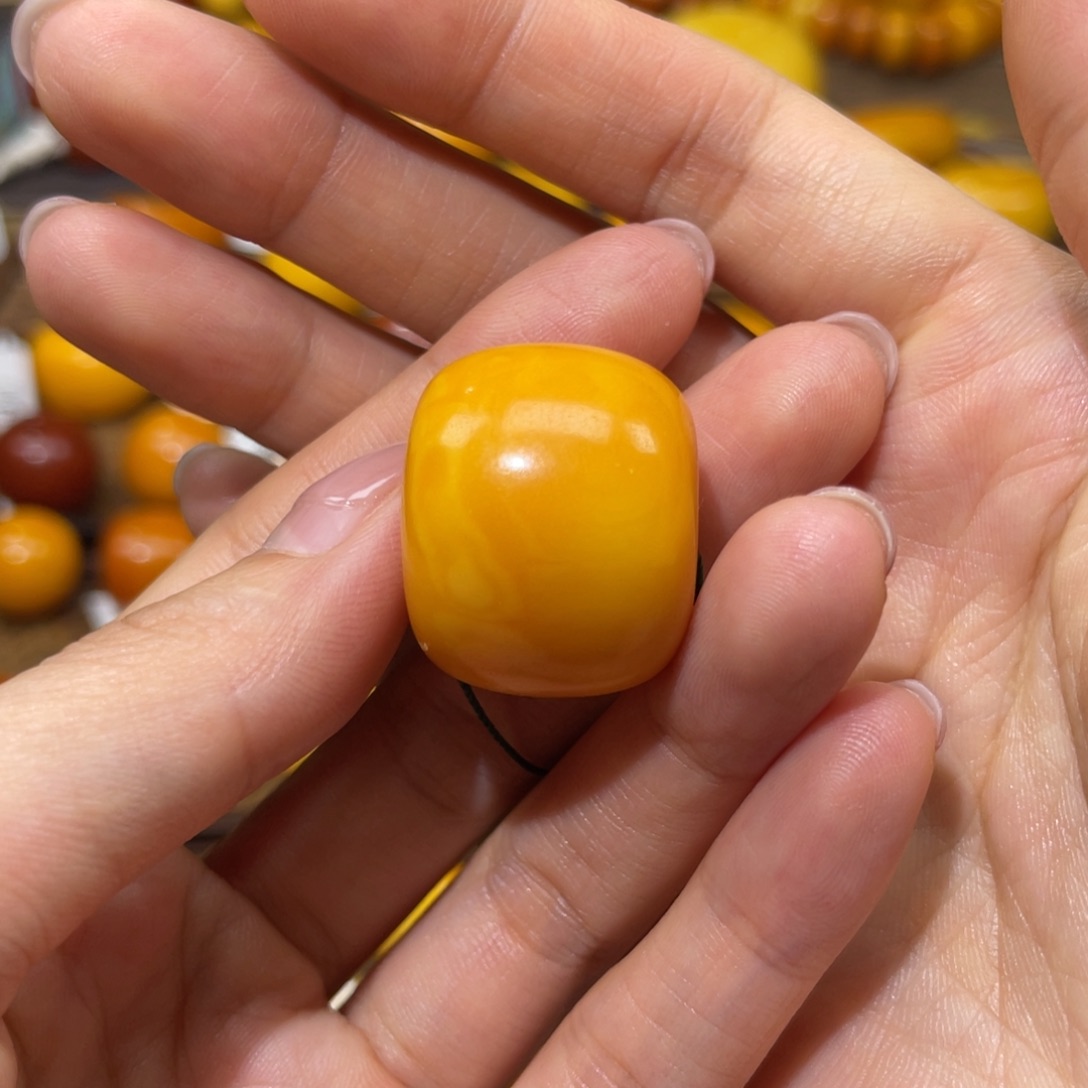 【闪购商品】未镶嵌琥珀裸石墩子