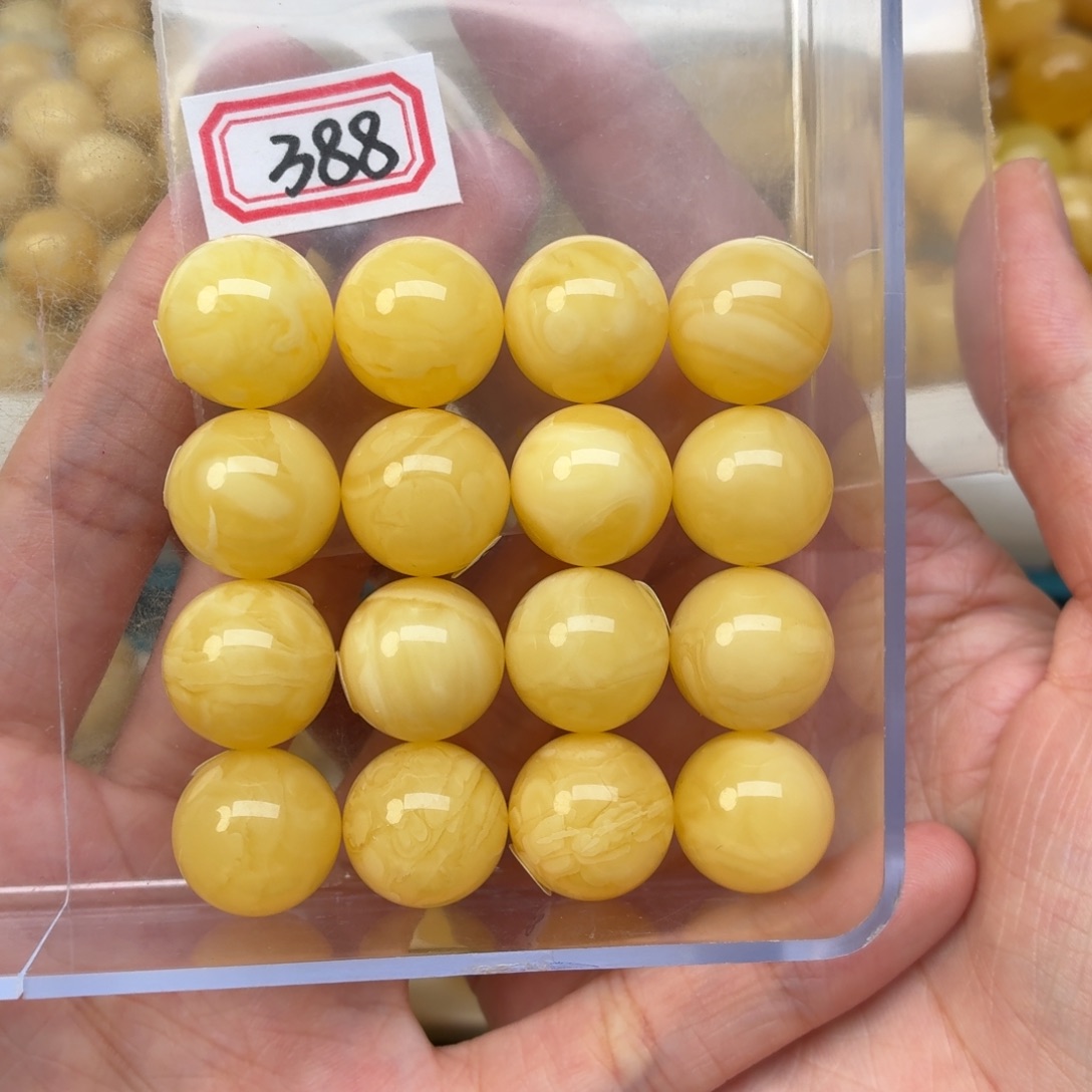 天***胜未镶嵌蜜蜡裸石15+蜜蜡手串