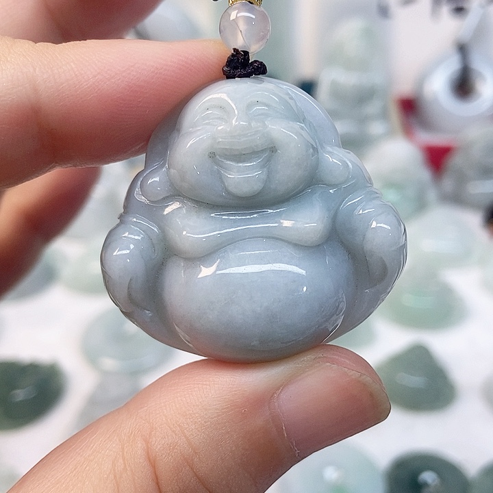 翡翠未镶嵌颈饰佛公