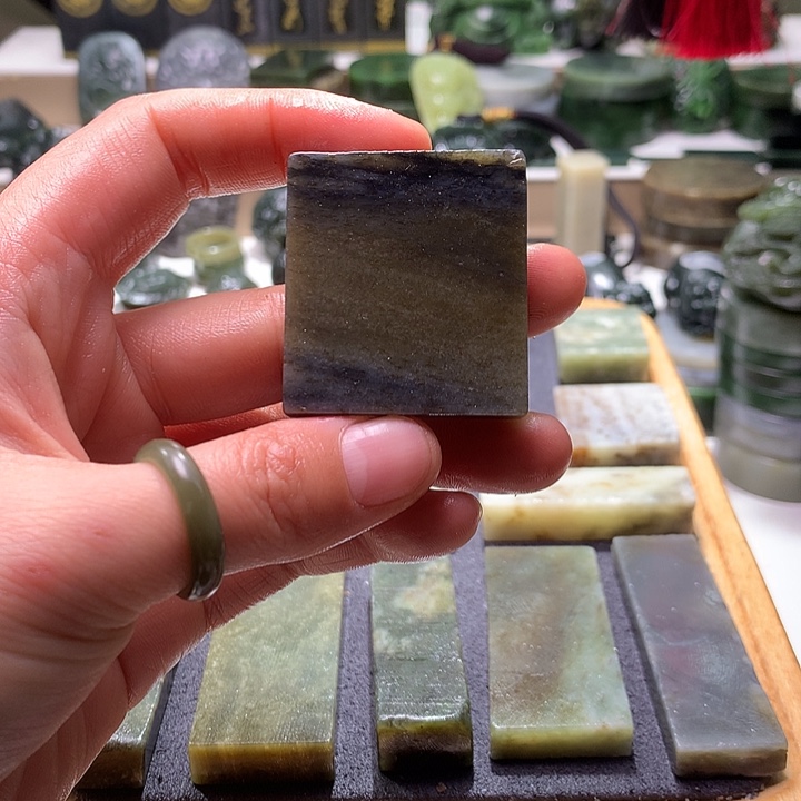 和田玉未镶嵌珠宝半成品