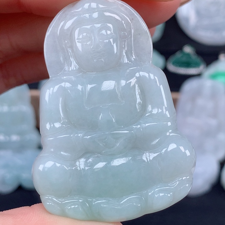 颈饰未镶嵌翡翠观音