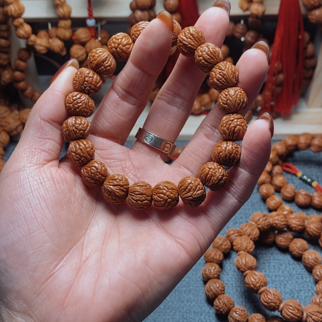 吊坠桃核龙纹桃枭