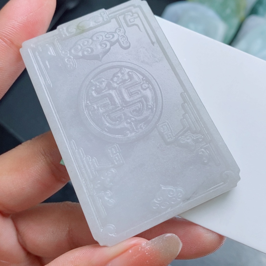 定制翡翠吊坠未镶嵌